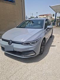 VOLKSWAGEN GOLF SERIE 8 1.5 eTSI 150cv