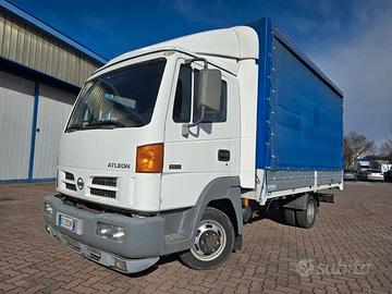 Nissan Atleon 35.13 centina 4,4 m 2006