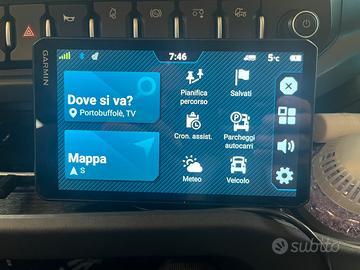 Navigatore Garmin lgv720