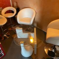 Poltroncine ecopelle + tavolini vetro