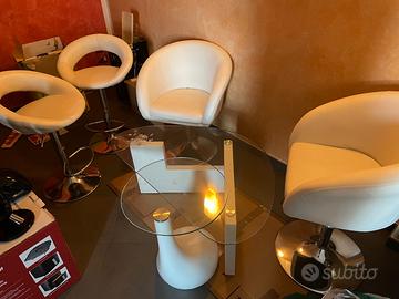 Poltroncine ecopelle + tavolini vetro