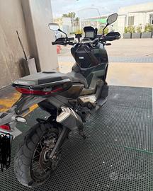 Honda x-adv