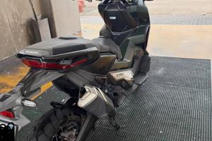 Honda x-adv