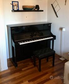 Pianoforte verticale Yamaha