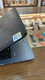 HP EliteBook 820  4GB RAM  128 GB SSD -161