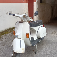 Vespa PX125E