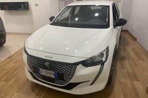 Peugeot 208 Active Pack motore elettrico 136cv