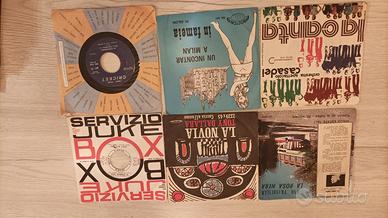 lotto 32 vinili vintage 45 giri