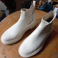 Stivaletto Stradivarius — aLTi --