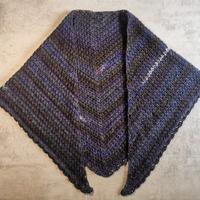 Scialle crochet fatto a mano in lana 