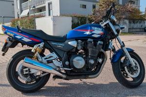 Yamaha XJR 1300 - 1999