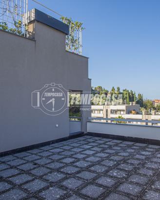 3 LOCALI TERRAZZO BOX e POSTO AUTO