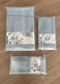 Set azzurro (3 pz) asciugamani bagno Gattinoni