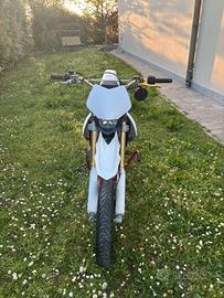 HM 50
