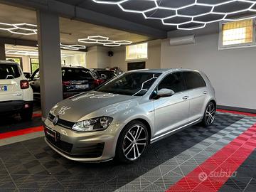 Volkswagen Golf 7 GTD 2.0 TDI DSG - FABIANOAUTO