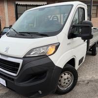 Peugeot Boxer 35 2.2 BlueHDi 140 S&S PL Cabinato