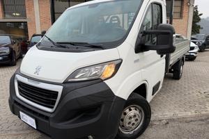Peugeot Boxer 35 2.2 BlueHDi 140 S&S PL Cabinato