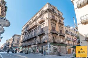 Edificio pressi Corso Vittorio Emanuele