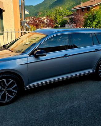 Passat sw 20 Tdi cv 150 automatico 