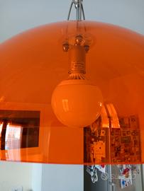 Lampada a sospensione in plexiglass