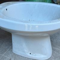 Bidet in porcellana
