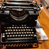 Macchina da scrivere