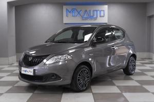 Lancia Ypsilon 1.0 Firefly Hybrid Silver 70CV 5 Po