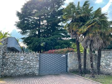 Box privato a Eupilio zona lago del Segrino