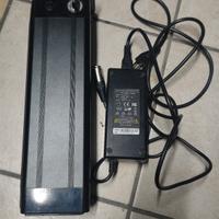 batteria 36v 10a caricabatteria