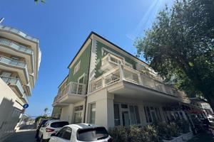 MONOLOCALE A CATTOLICA