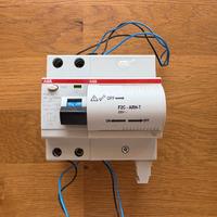 Salvavita ABB F202 AC + riarmo automatico F2C-ARHT