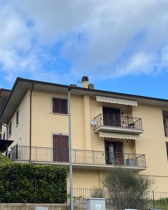 Trilocale via Trieste, Agello