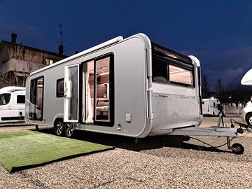 Caravan adria astella 704 hp