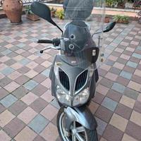 SCOOTER APRILIA SPORTCITY 200