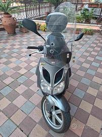 SCOOTER APRILIA SPORTCITY 200