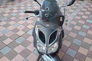 SCOOTER APRILIA SPORTCITY 200