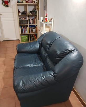 Divano in pelle blu notte
