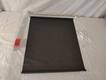 tenda a rullo oscurante nuova 
