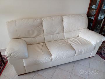 Divano in vera pelle
