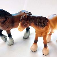 Cavalli Schleich e Pupo Clydesdale Moneying Shire