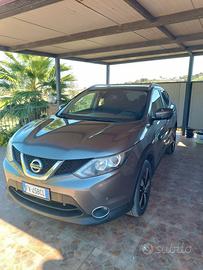 Nissan Qashqai 1.6 dCi 130cv Xtronic – FULL OPTION
