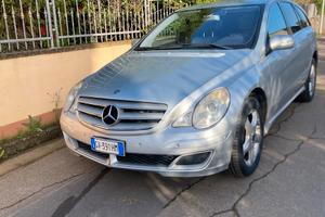 MERCEDES CLASSE R 280 V6   4x4 GANCIO TRAINO  2008