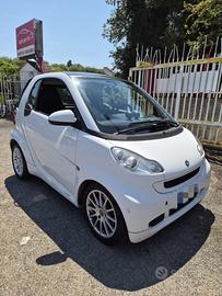 Smart ForTwo 1000 52 kW MHD coupé pure