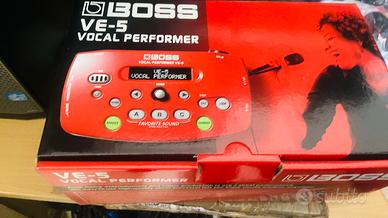 Boss ve 5 processore effetti voce