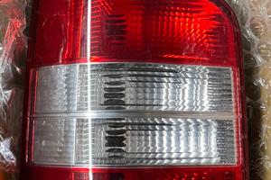 Fanale posteriore sx multivan t5