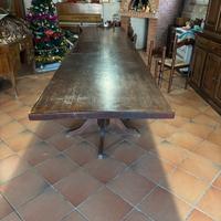 Tavolo taverna