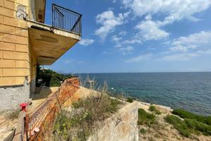 San Nicola l'Arena - Villa sul mare.