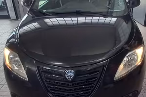 LANCIA Ypsilon 0.9 TwinAir 85 CV 5 porte Metano Ec