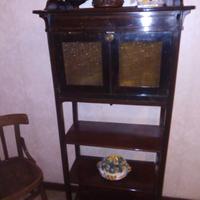 Mobile antico in mogano e tavolino