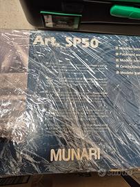 SUPPORTO A MURO PER TV